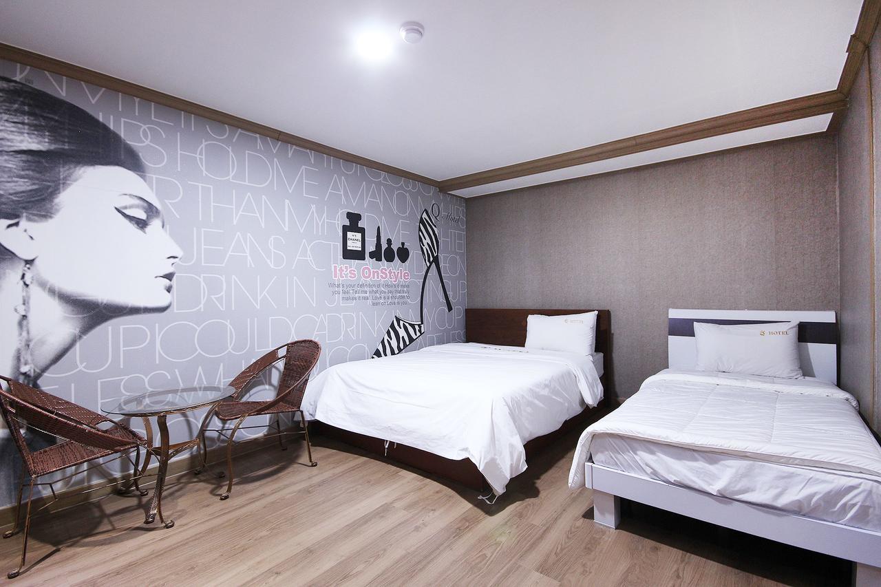 אנדונג Happy Q Motel מראה חיצוני תמונה
